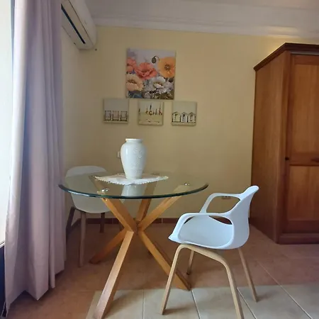 Roomantic House